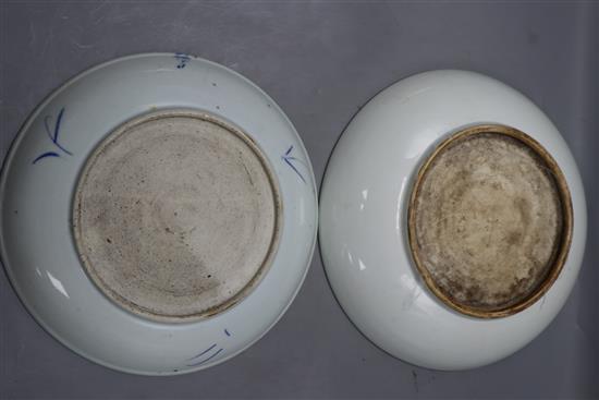 Two 19th century Chinese blue and white dishes, largest diameter 28cm